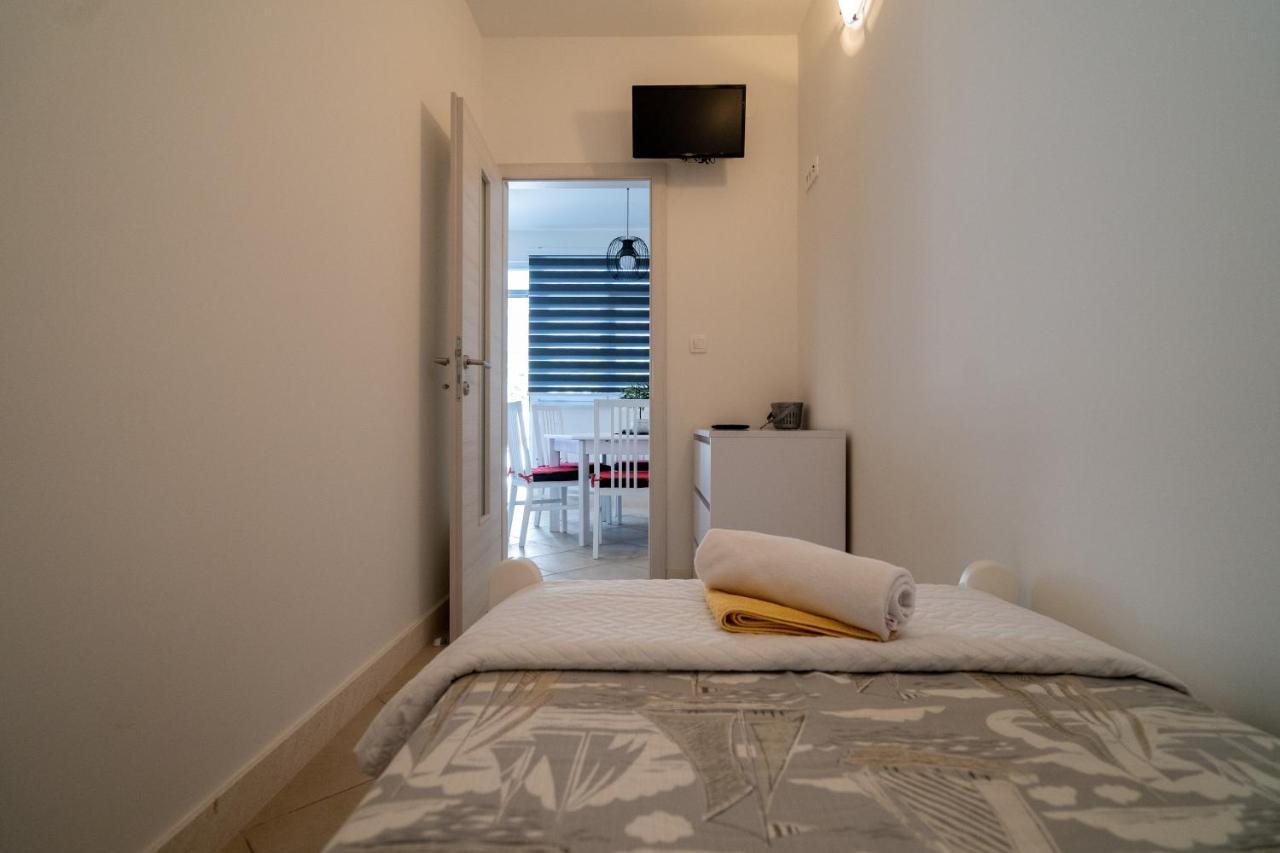 Apartman Dupin Dugi Rat Bagian luar foto